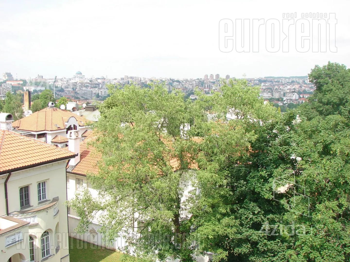 Šestoiposoban stan | 4zida