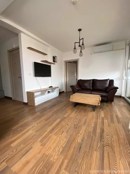 Vašarište | 4zida.rs