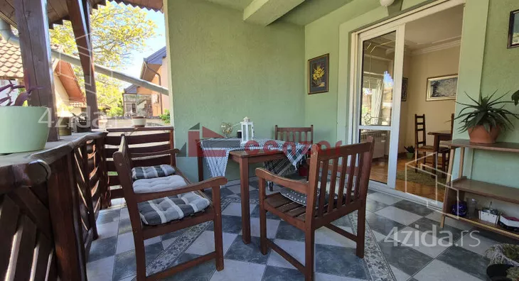 3-etažna kuća | 4zida