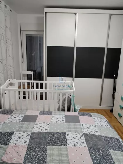 Surčinska | 4zida.rs