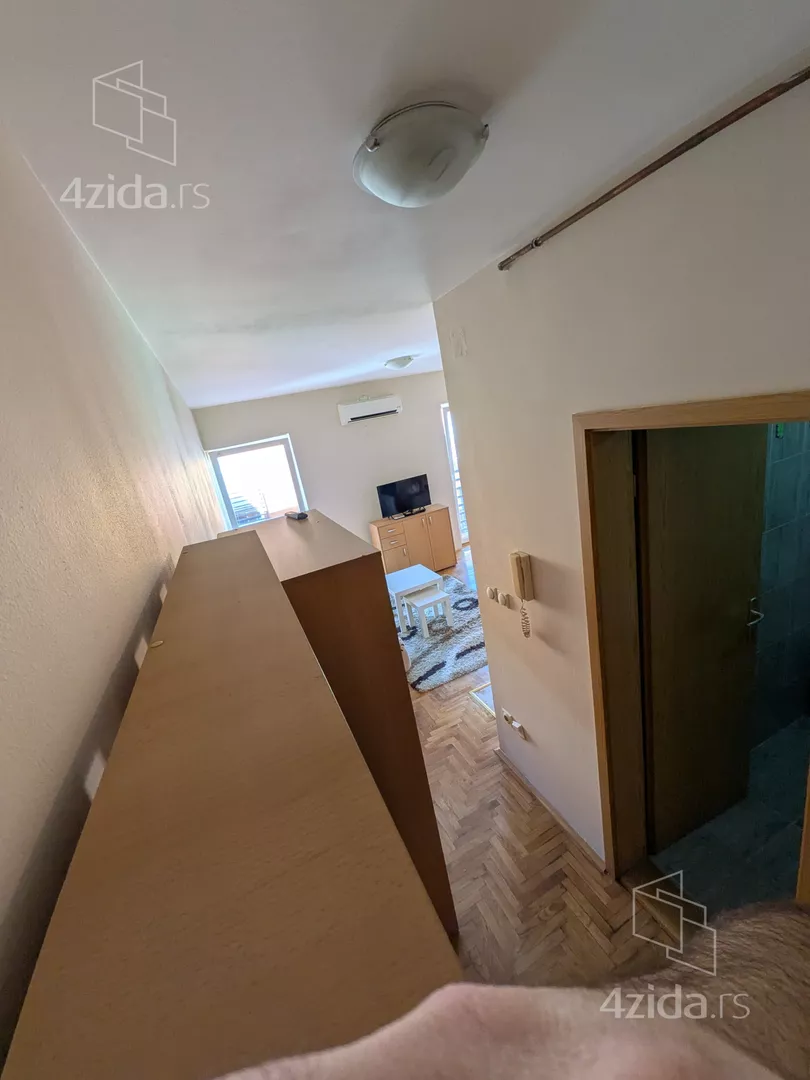 Garsonjera | 4zida