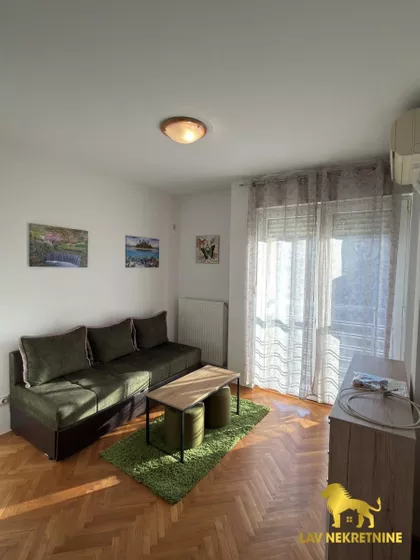 GOGOLJEVA | 4zida.rs