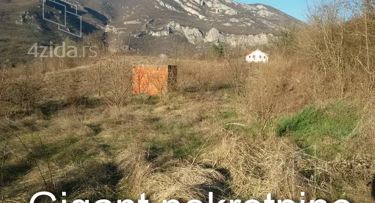 Plac | 4zida