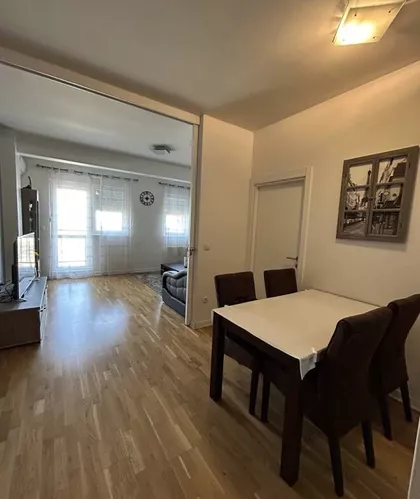 Vojvode Micka Krstića bb | 4zida.rs