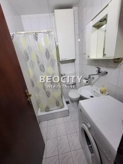 Grckoskolska | 4zida.rs