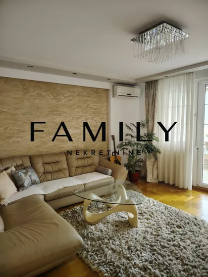 Balzakova | 4zida.rs