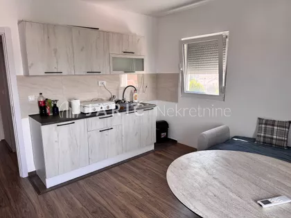 Zemun Polje | 4zida.rs