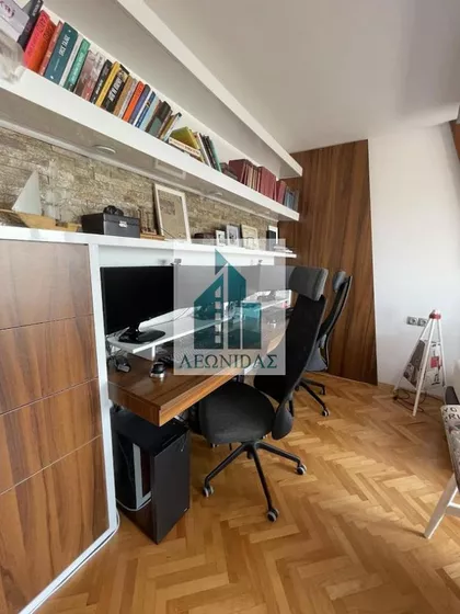 Crveni Pevac | 4zida.rs
