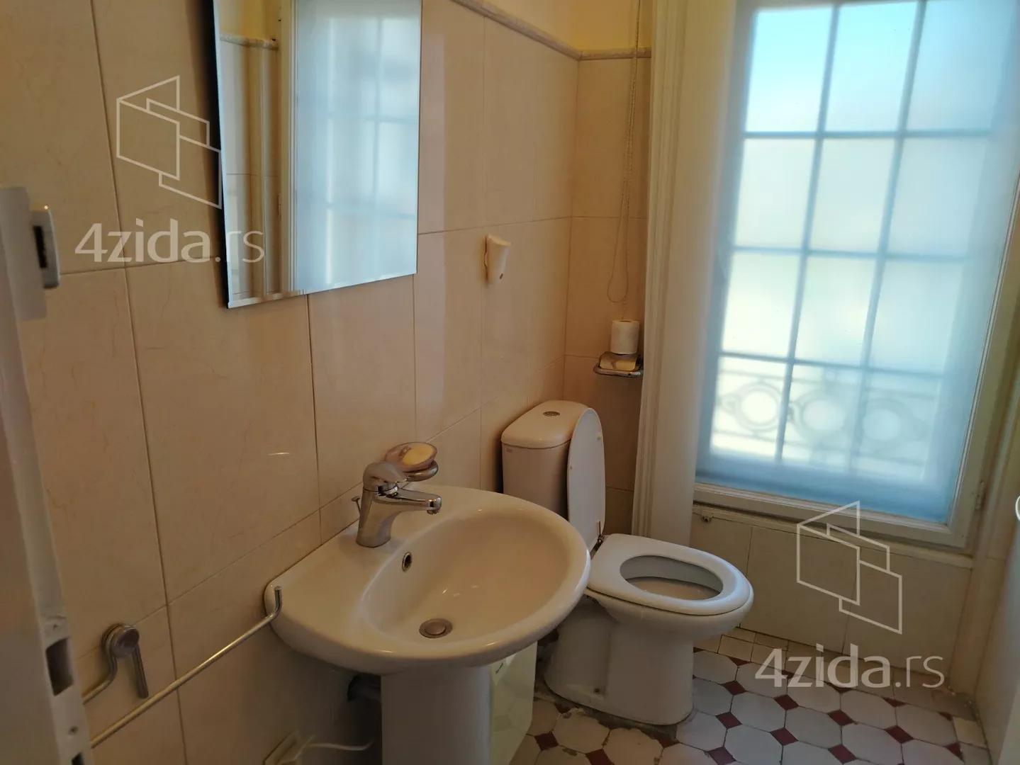Kancelarija | 4zida