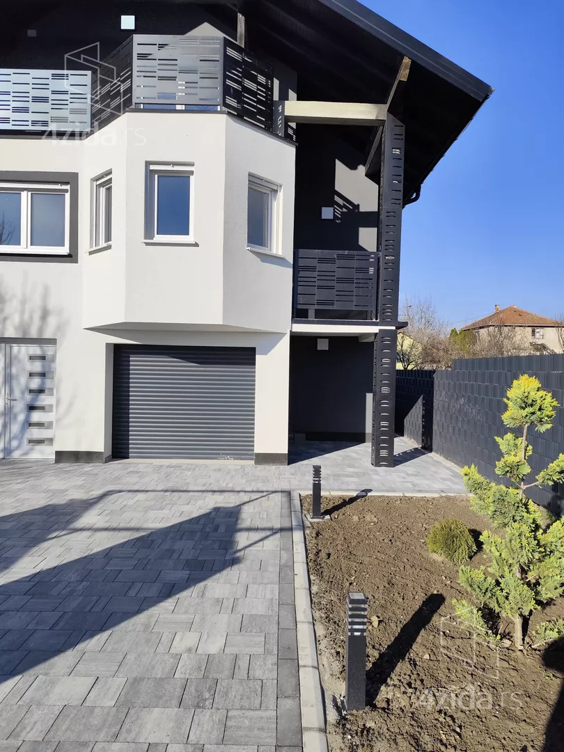 3-etažna kuća | 4zida