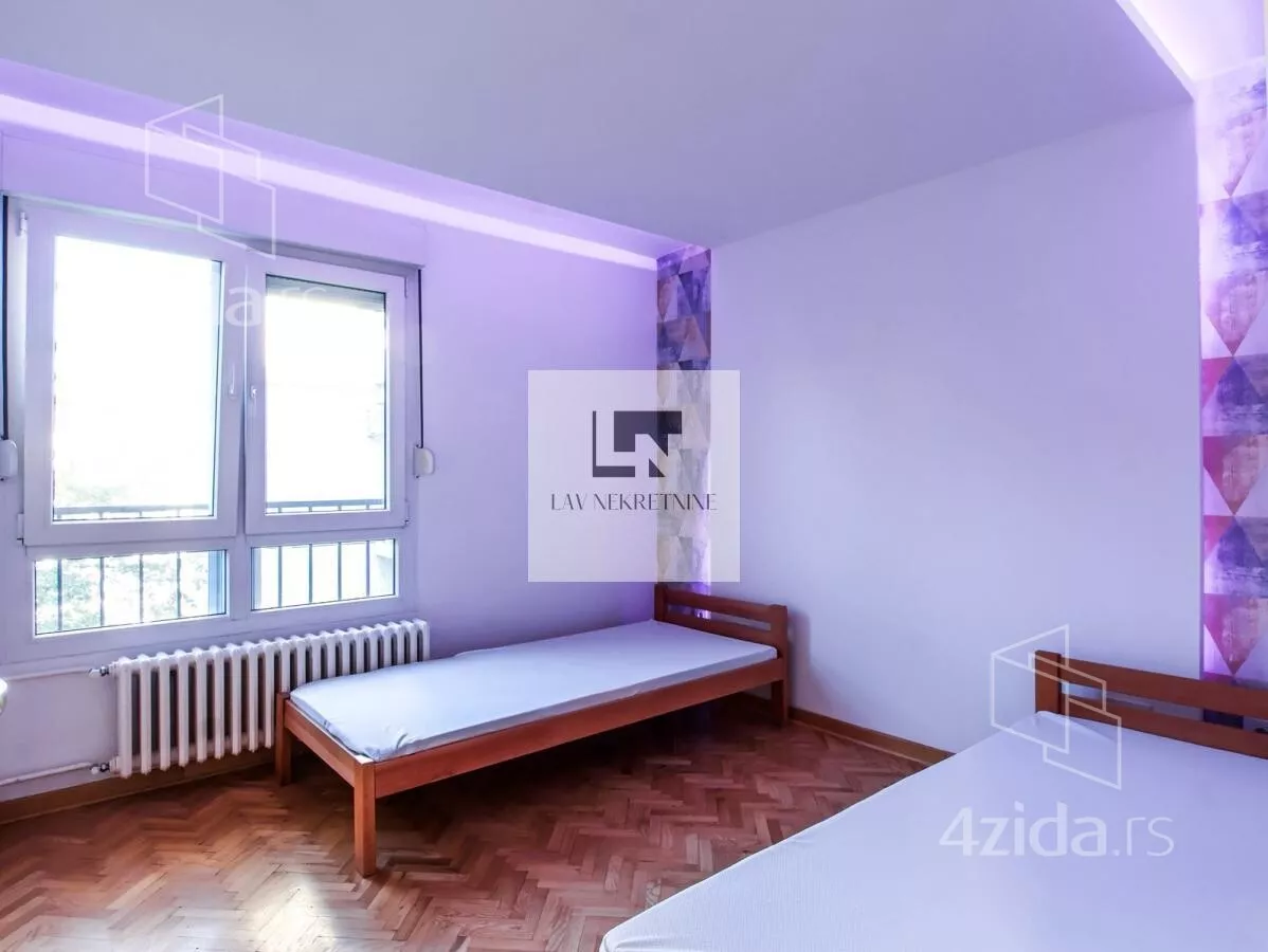 Troiposoban stan | 4zida