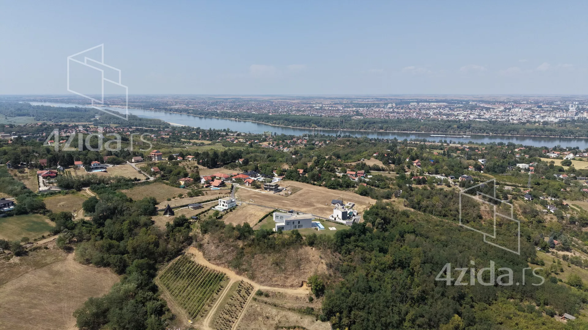 Građevinsko zemljište | 4zida