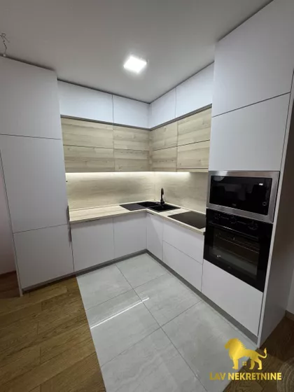 RADNIČKA | 4zida.rs