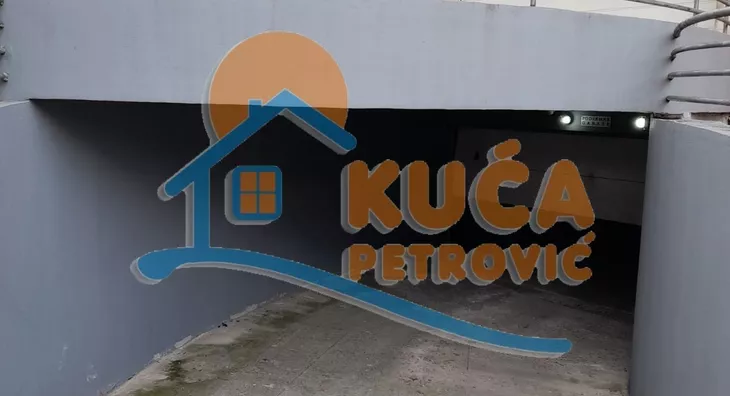 Garaža | 4zida