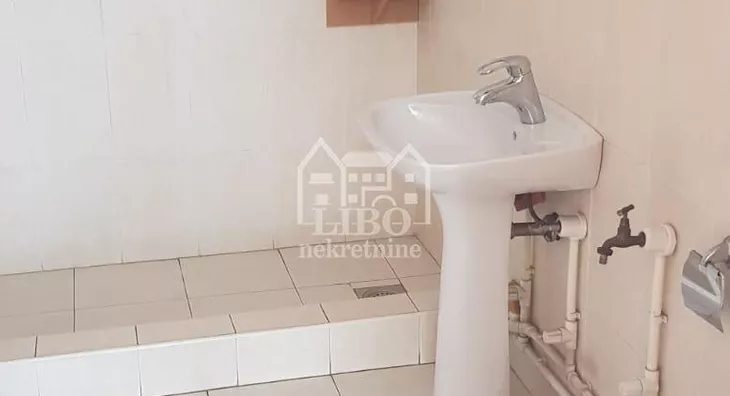 4-etažna kuća | 4zida