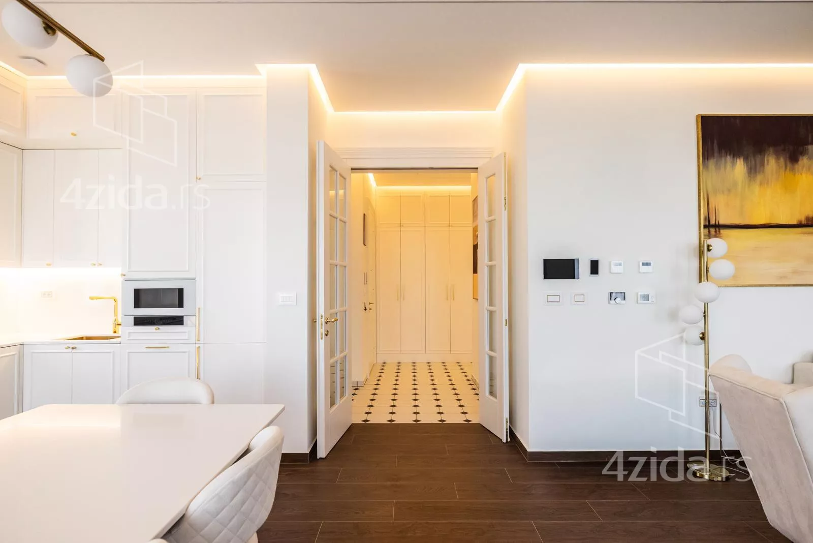 Petosoban stan | 4zida