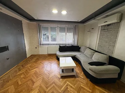 Karađorđev Trg | 4zida.rs