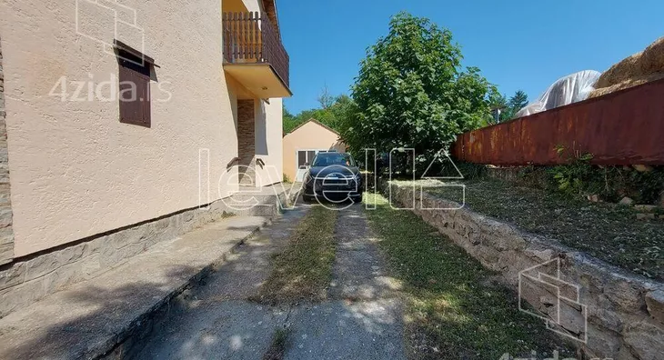 Kuća | 4zida