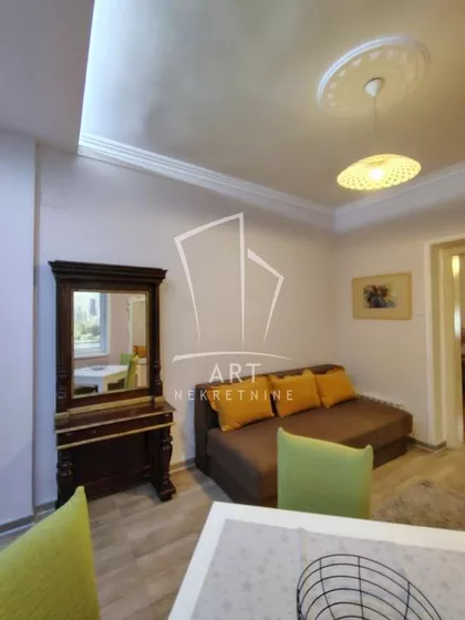 Hadži Ruvimova | 4zida.rs