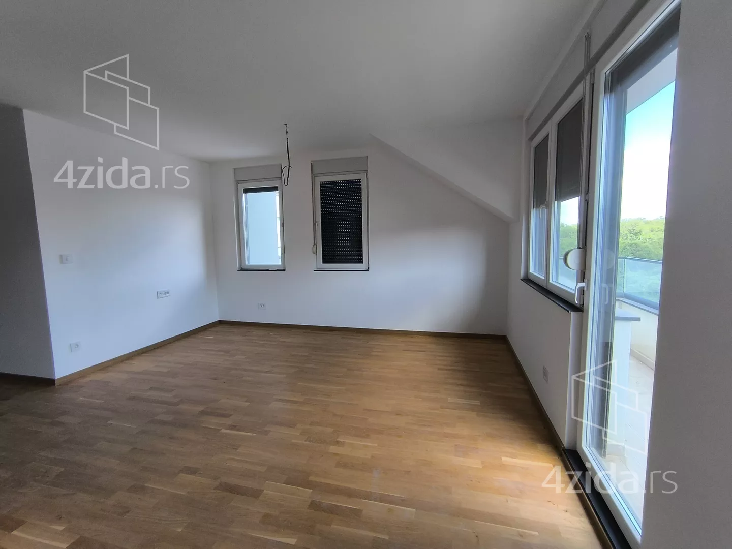 Četvorosoban stan | 4zida