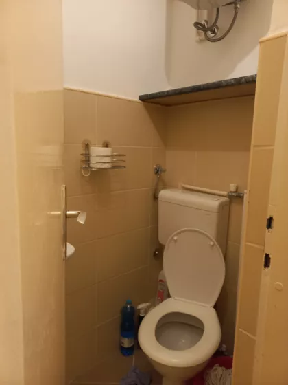 Trg Jakaba I Komora | 4zida.rs