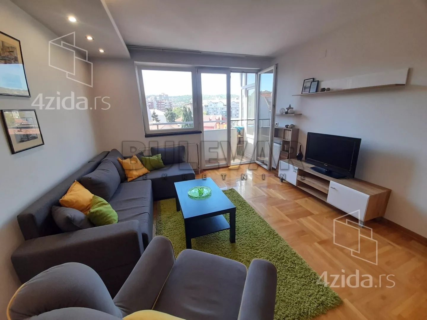 Dvoiposoban stan | 4zida