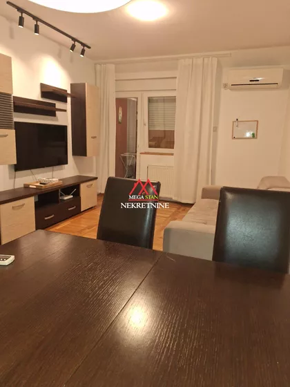 Vuka Karadžića | 4zida.rs