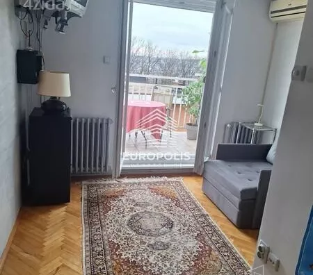 Četvoroiposoban stan | 4zida