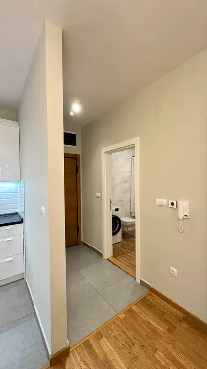 Cara Dušana | 4zida.rs