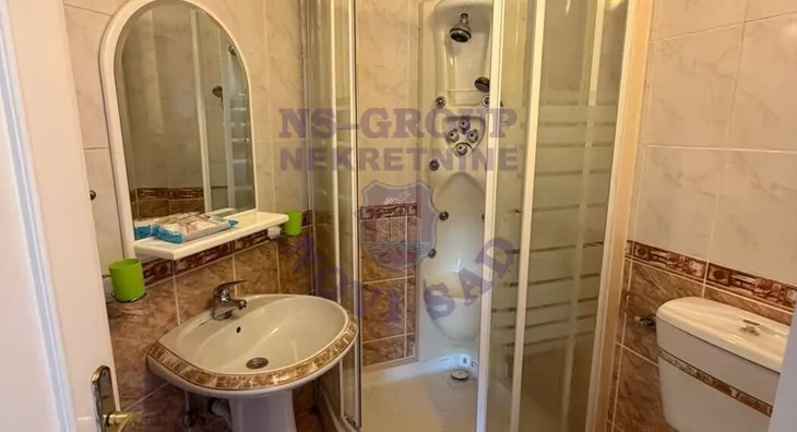 Petoiposoban stan | 4zida