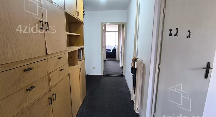 Četvoroiposoban stan | 4zida