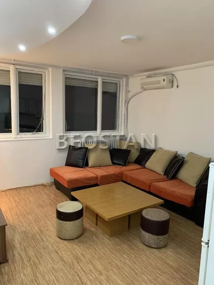 Pariske Komune | 4zida.rs