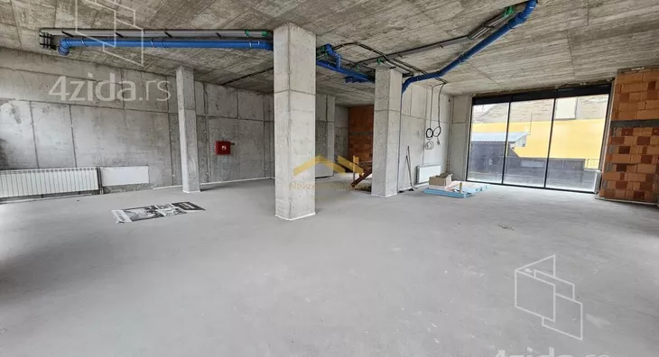 Poslovni prostor | 4zida