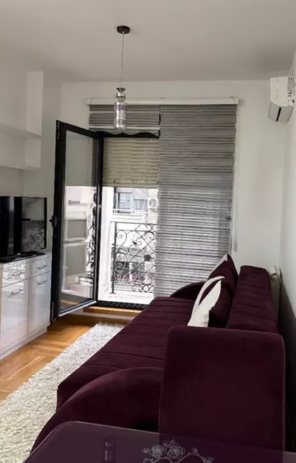 Crveni Krst Vračar | 4zida.rs