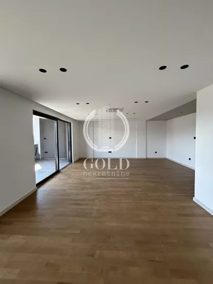 Petefi Šandora | 4zida.rs