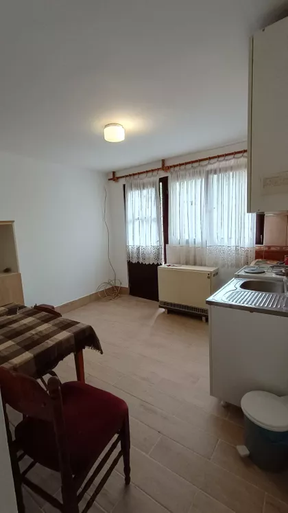 Zemun Polje | 4zida.rs