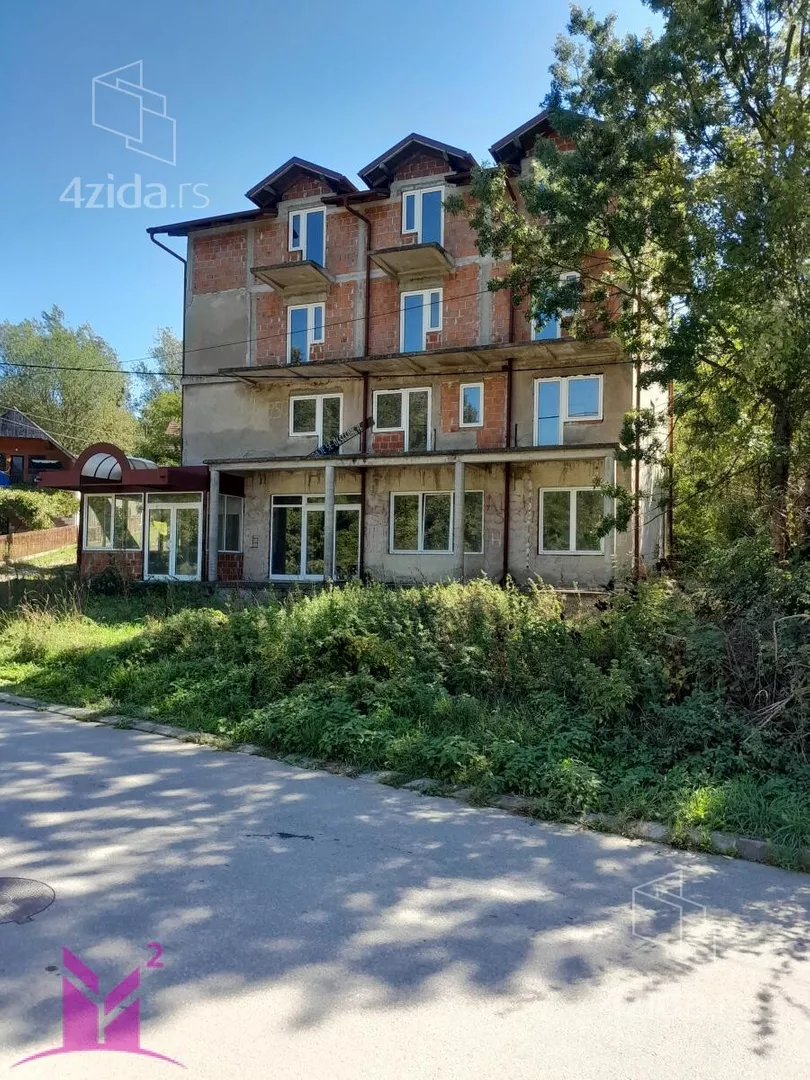 Poslovni prostor | 4zida