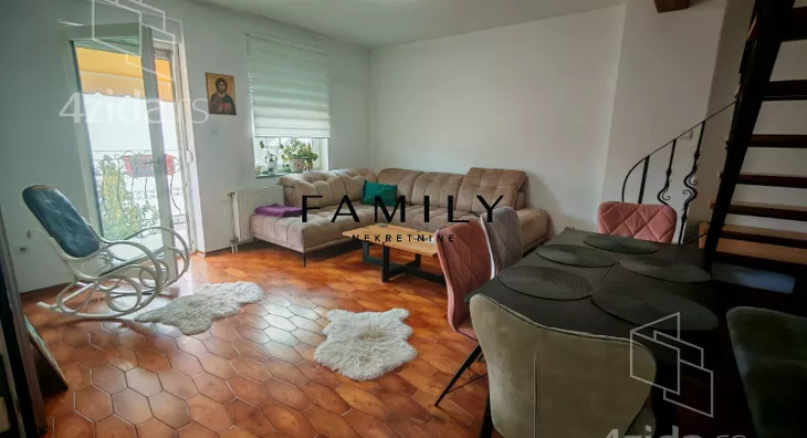 Petosoban stan | 4zida