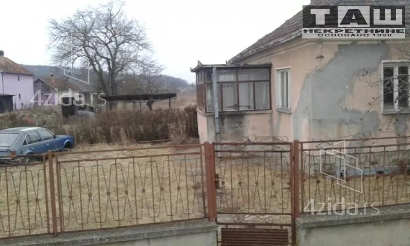 Plac | 4zida