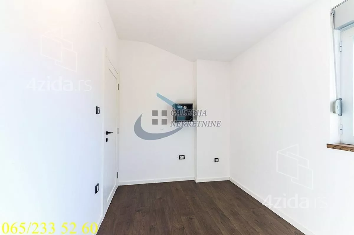 Petosoban stan | 4zida