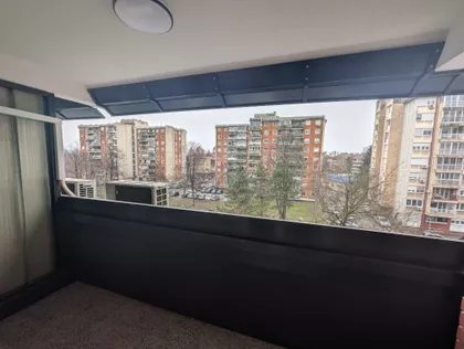 Moše Pijade 25 | 4zida.rs