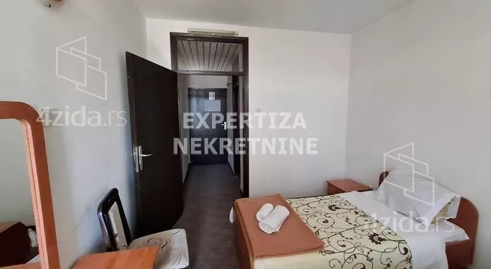 Ugostiteljski objekat | 4zida