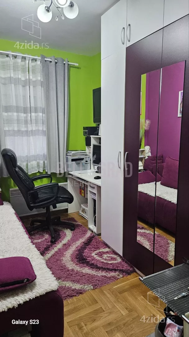 Troiposoban stan | 4zida