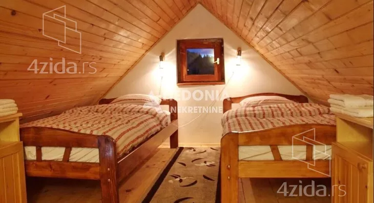3-etažna kuća | 4zida