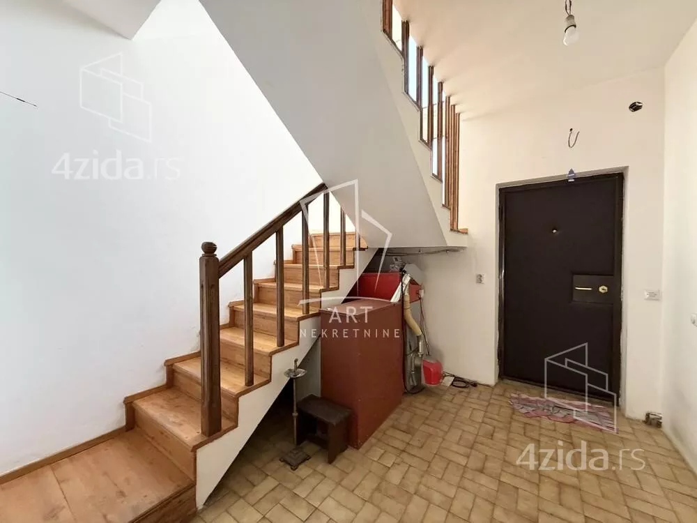 4-etažna kuća | 4zida