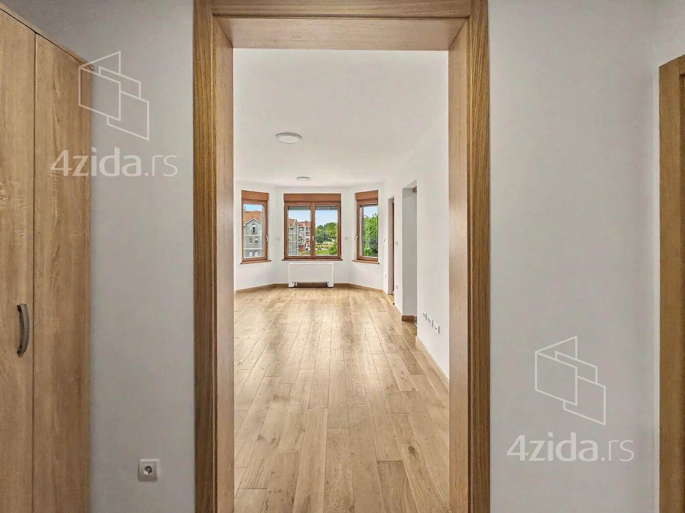 Četvorosoban stan | 4zida