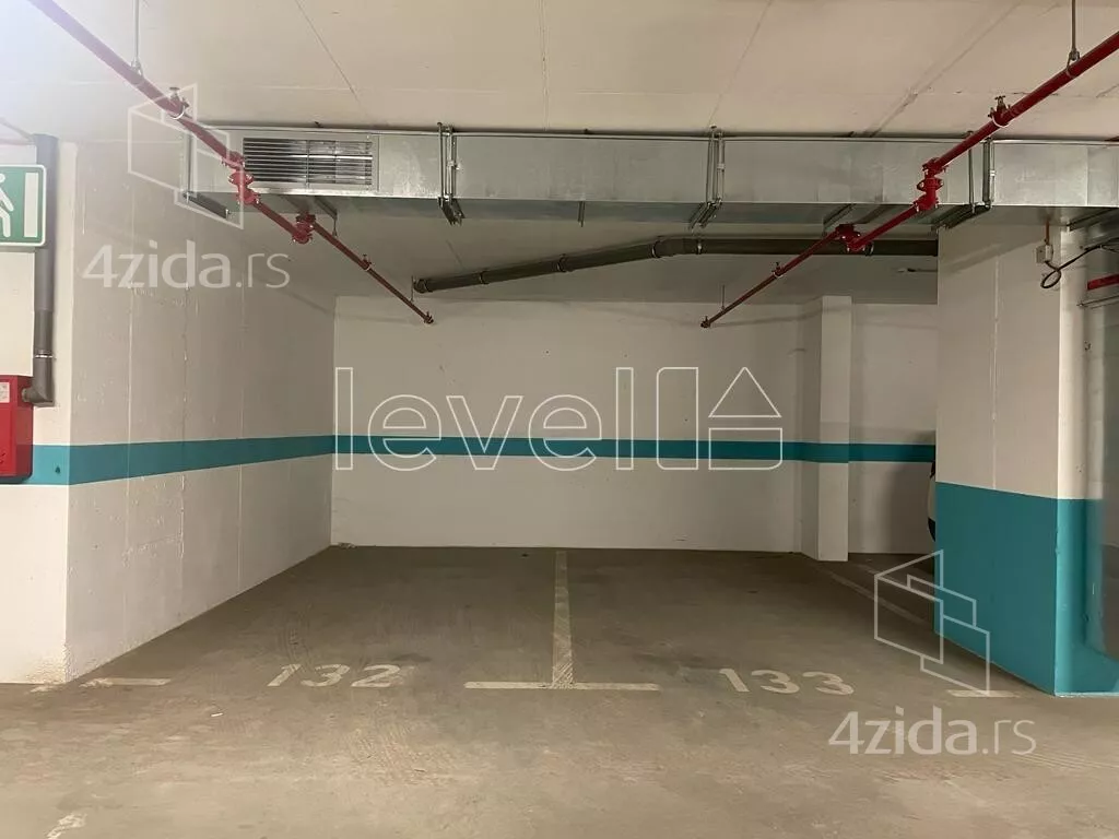 Garaža | 4zida