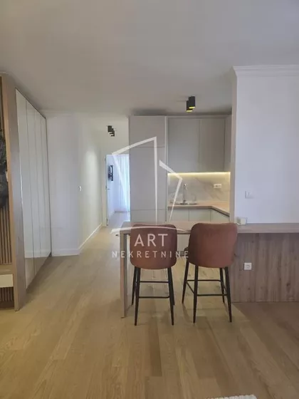 Braće Ribnikar | 4zida.rs