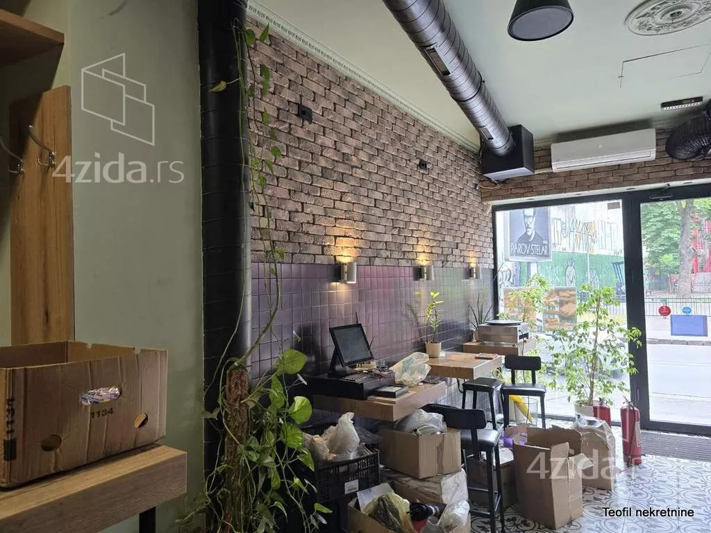 Lokal | 4zida