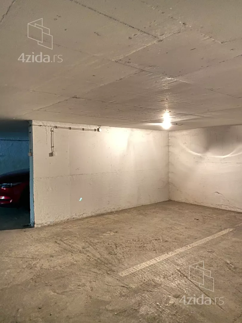 Garaža | 4zida